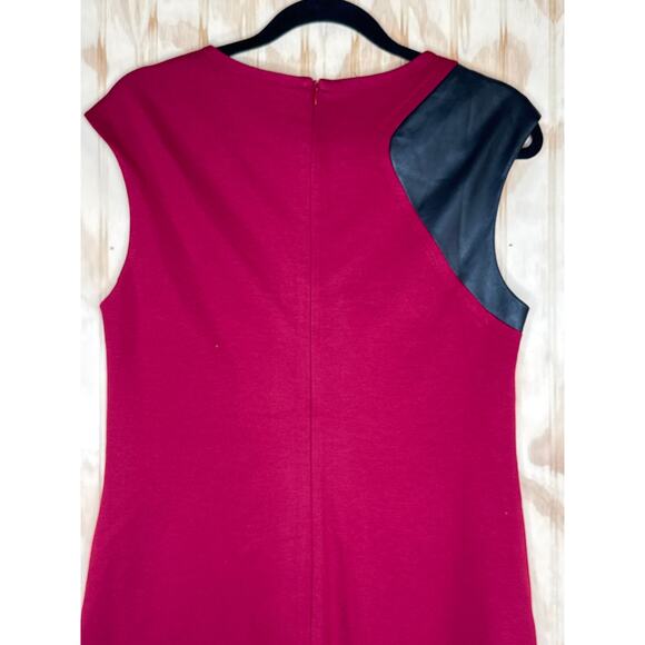 Trina Turk Burgundy Dress With Contrast Leather Shoulder Trim Curved Hem Size 8 - Picture 4 of 7